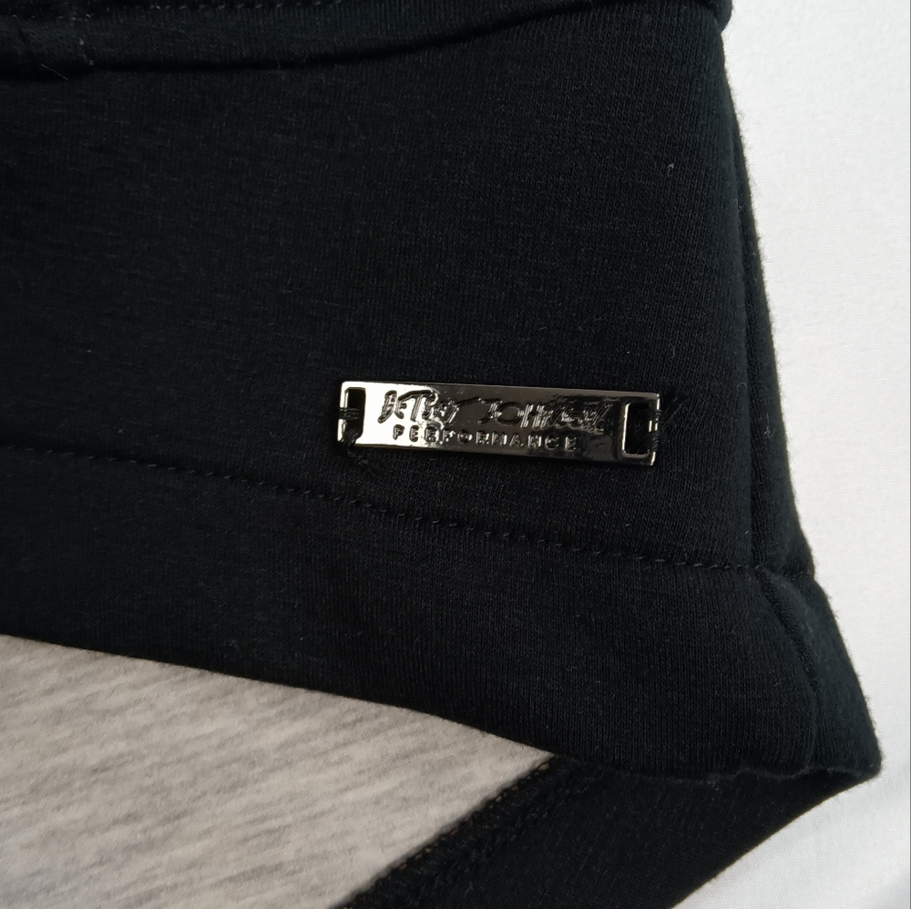 Betsy Johnson Performance Vest. - image 6